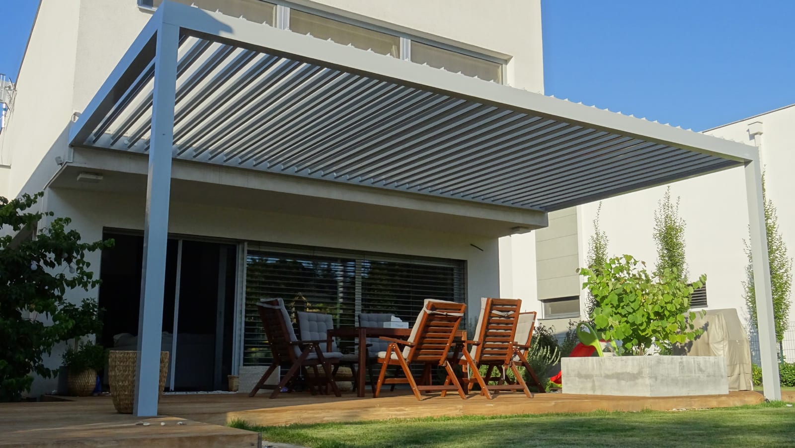 Bioklimatische Pergola im Garten