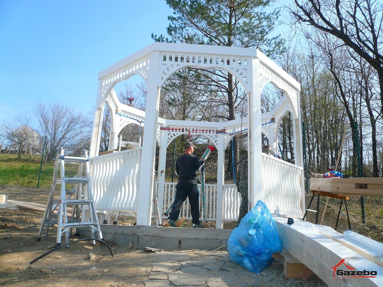 Holzpavillon Victoria – Montage