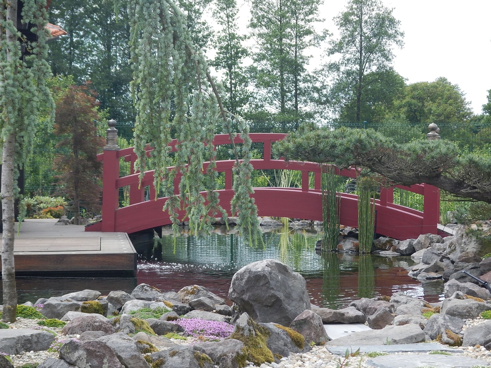 Japanische Brücke und Garten