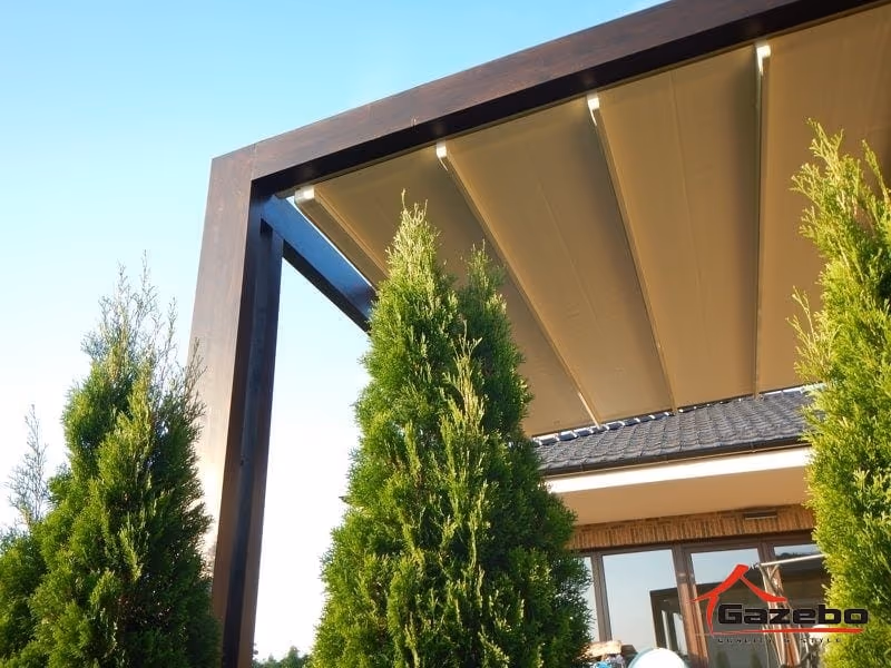 Nach Maß gefertigte Holzpergola Rio Grande für eine Terrasse