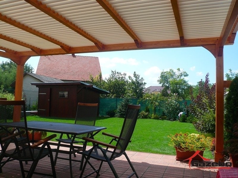 drevena pergola