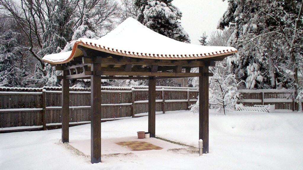 japonsky altanok hinode v zime